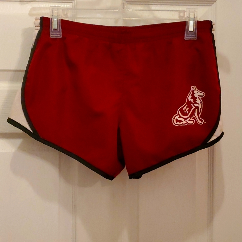 EUC 5th & Ocean Texas A&M Aggies Reveille Girl's 18 Maroon w/ White/Black Shorts